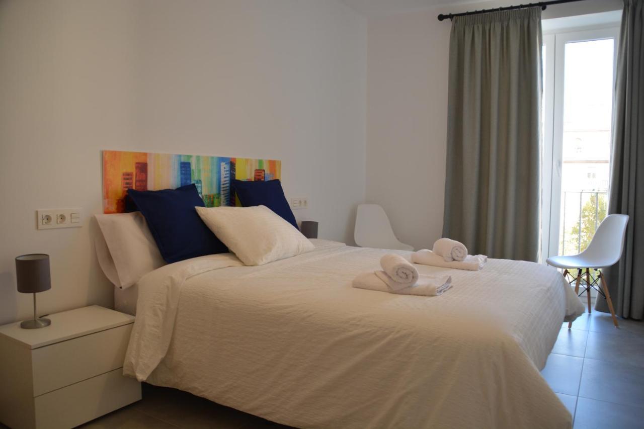 Luminoso Y Moderno Apartamento En El Centro Granada Bagian luar foto