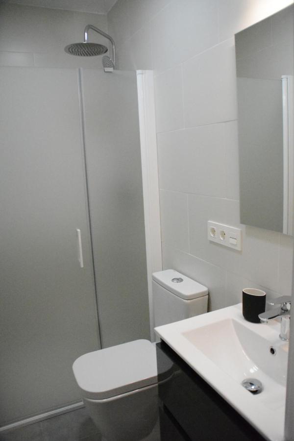 Luminoso Y Moderno Apartamento En El Centro Granada Bagian luar foto